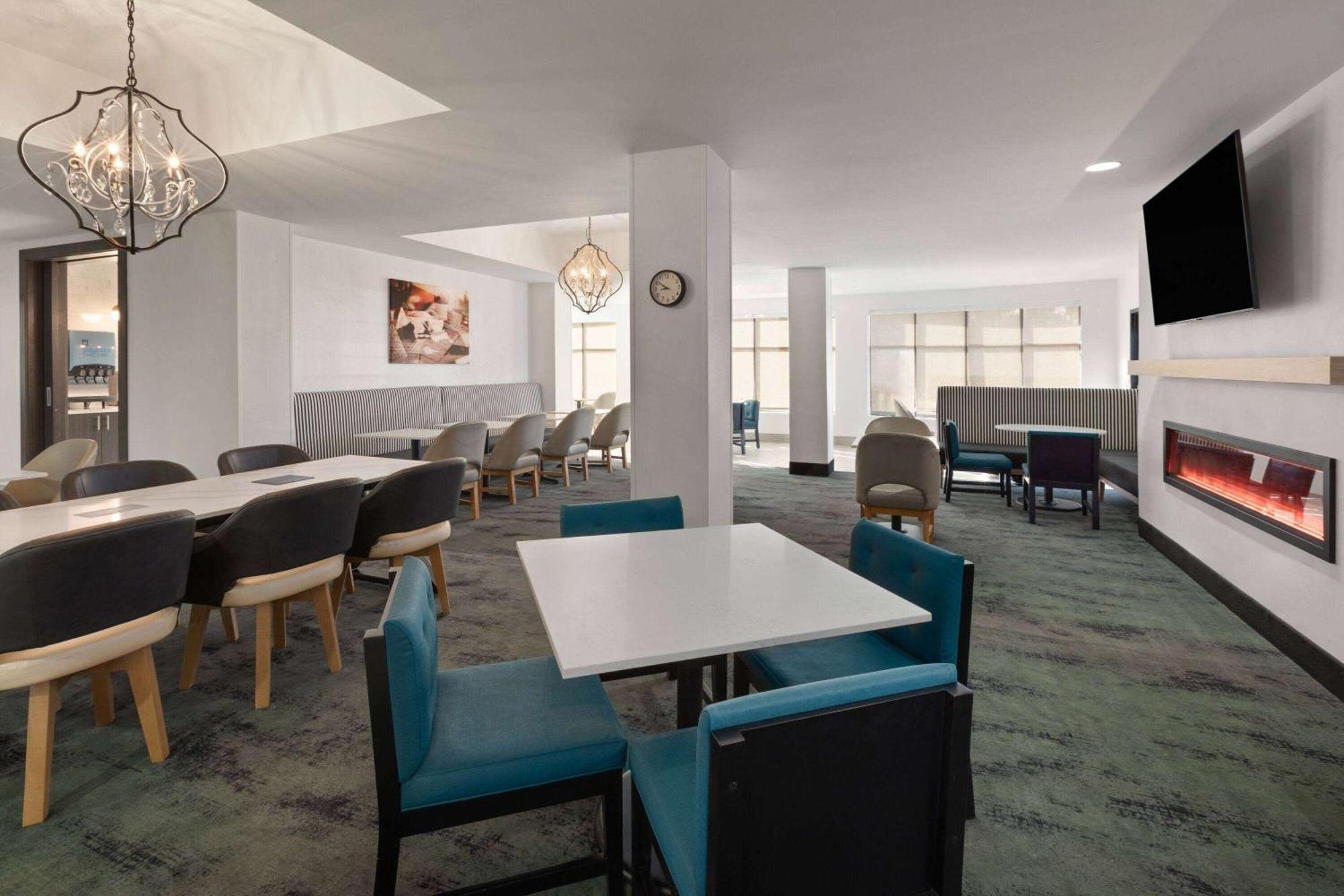 La Quinta Inn & Suites By Wyndham Meridian Eksteriør billede