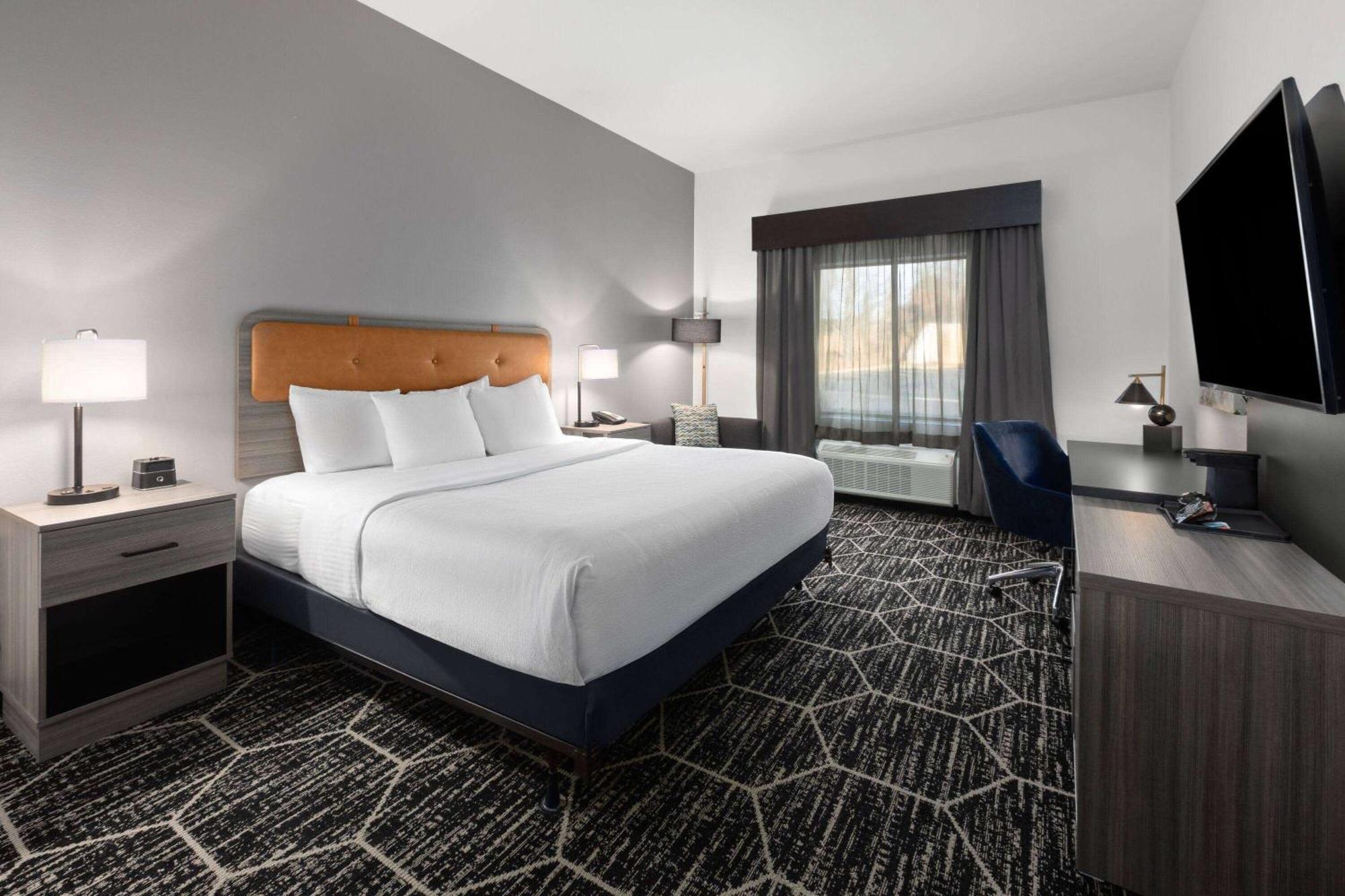 La Quinta Inn & Suites By Wyndham Meridian Eksteriør billede