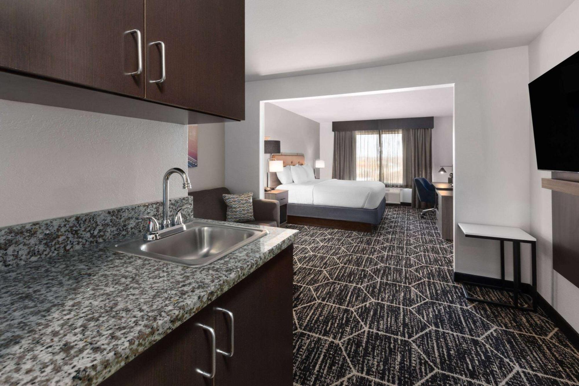 La Quinta Inn & Suites By Wyndham Meridian Eksteriør billede