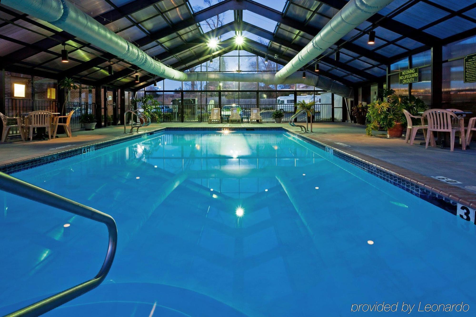 La Quinta Inn & Suites By Wyndham Meridian Eksteriør billede